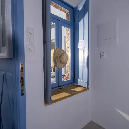 Labyrinth Traditional Villa *